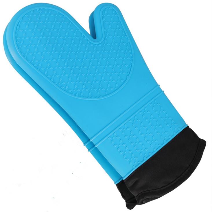 Silicone insulated gloves